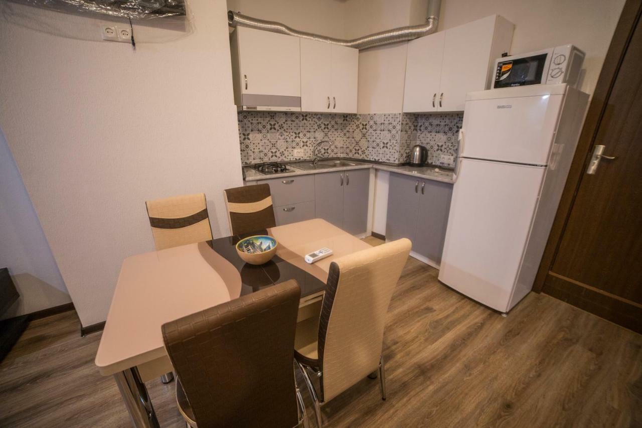 Your Apartment In This City N2 Tbilisi Exterior photo